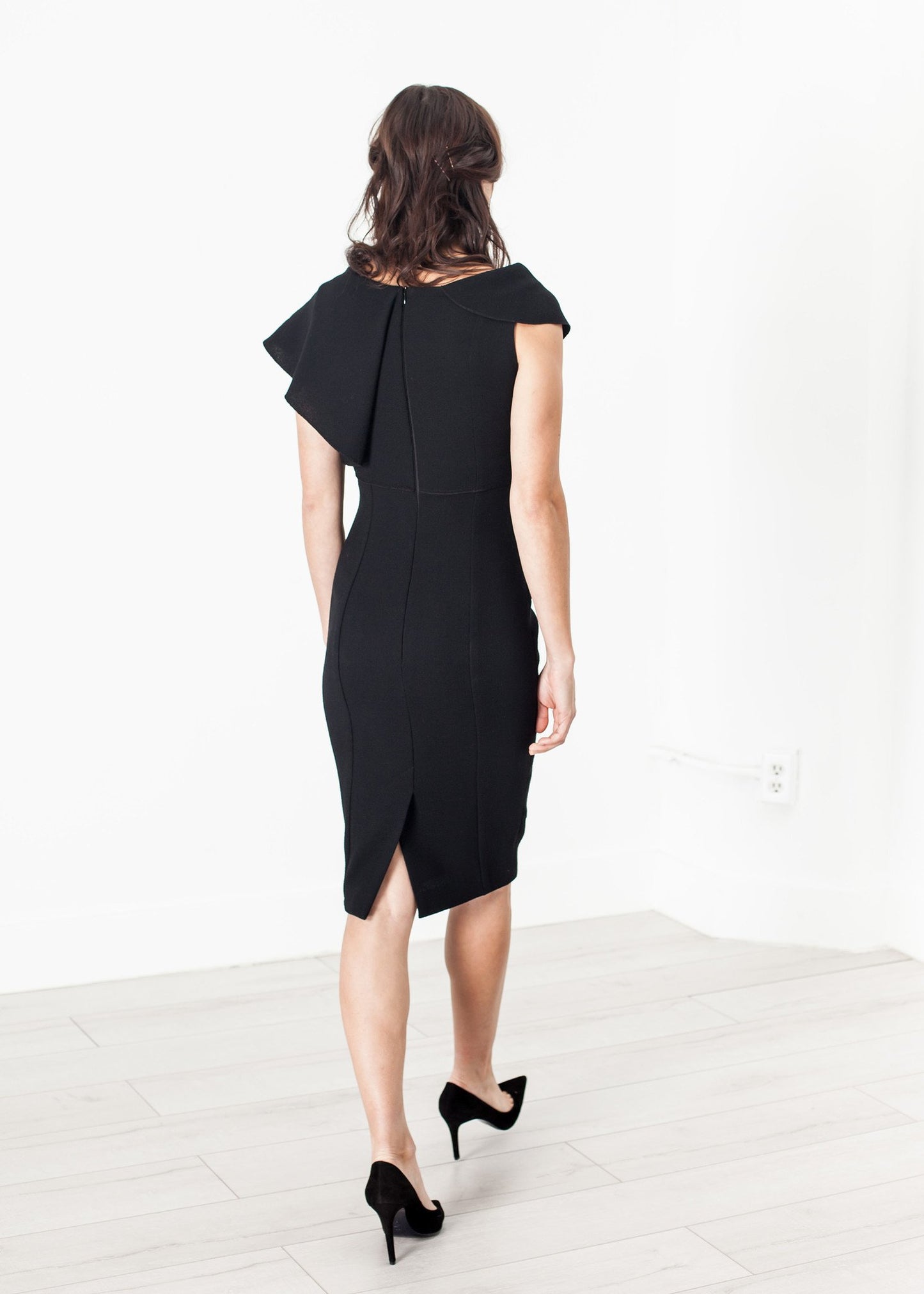 Asymmetric Dress in Black 16kg Bis